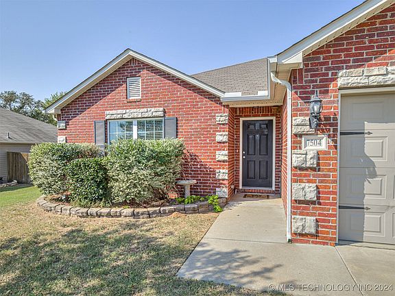 5th image of 7504 S Gardenia Ave