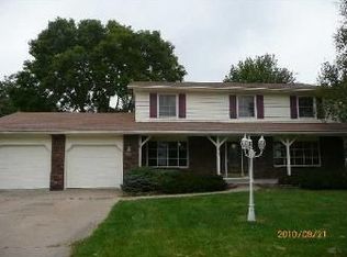 6853 Court St, Windsor, WI 53598