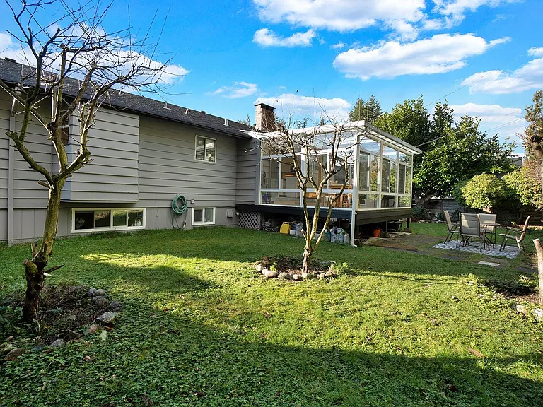 638 Elstree Pl — Photo 18