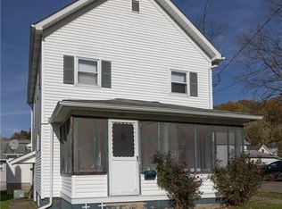 323 Spring St, Dennison, OH 44621