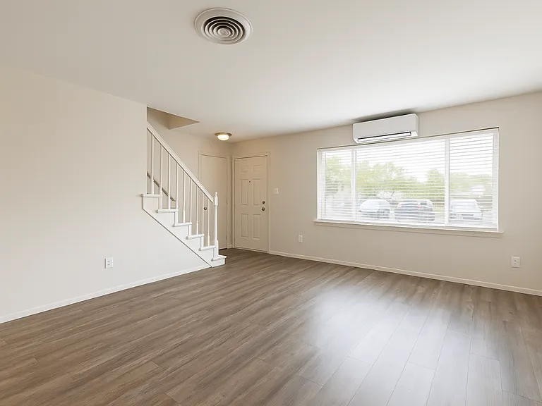 8026 E 4th Pl — Photo 7