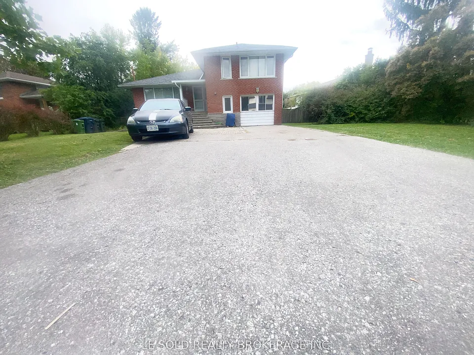 21 Revcoe Dr #2