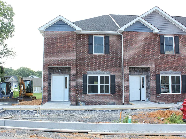 163 Cedar Point Ln — Photo 1