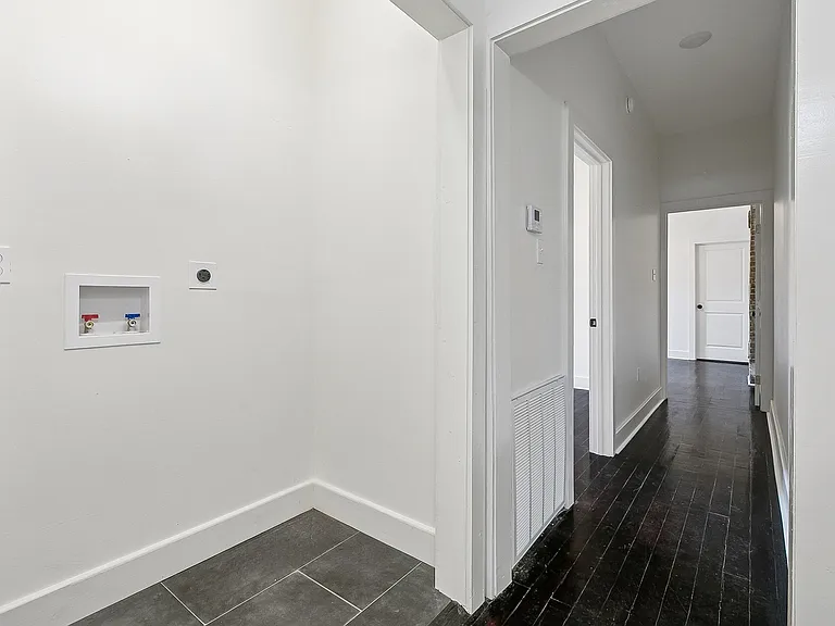 4023 Franklin Ave #4023 — Photo 12