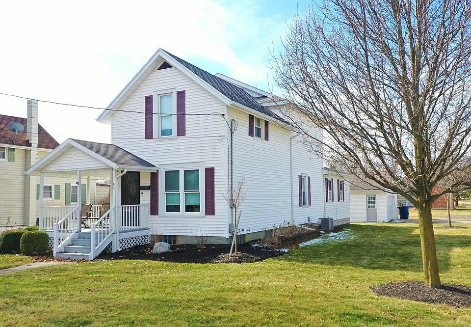 1st image of 64 W Park Dr