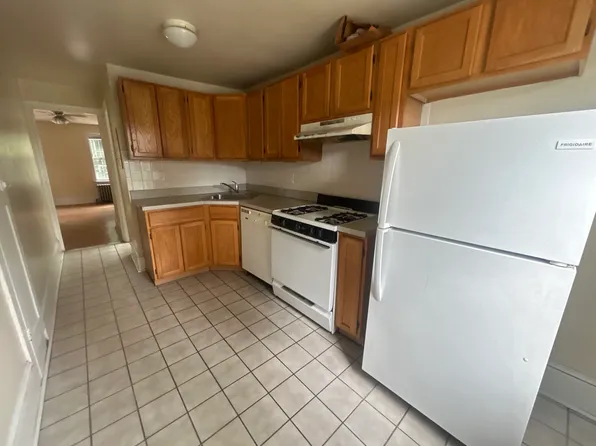 4135 Ridge Ave #3, Philadelphia, PA 19129