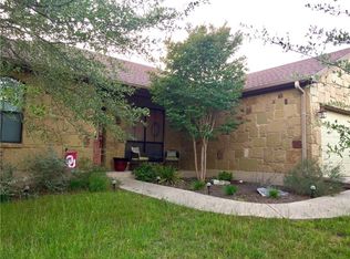 10052 Janet Loop, Dripping Springs, TX 78620