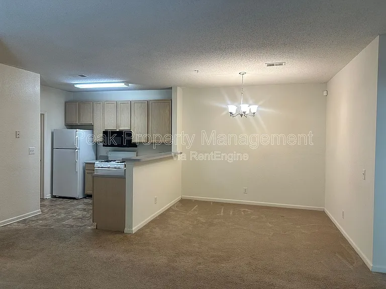 801 Virginia Center Pkwy — Photo 4