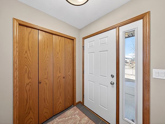 3rd image of 5315 Castleview Dr NW