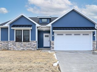 1106 Tamarack St, Delavan, WI 53115