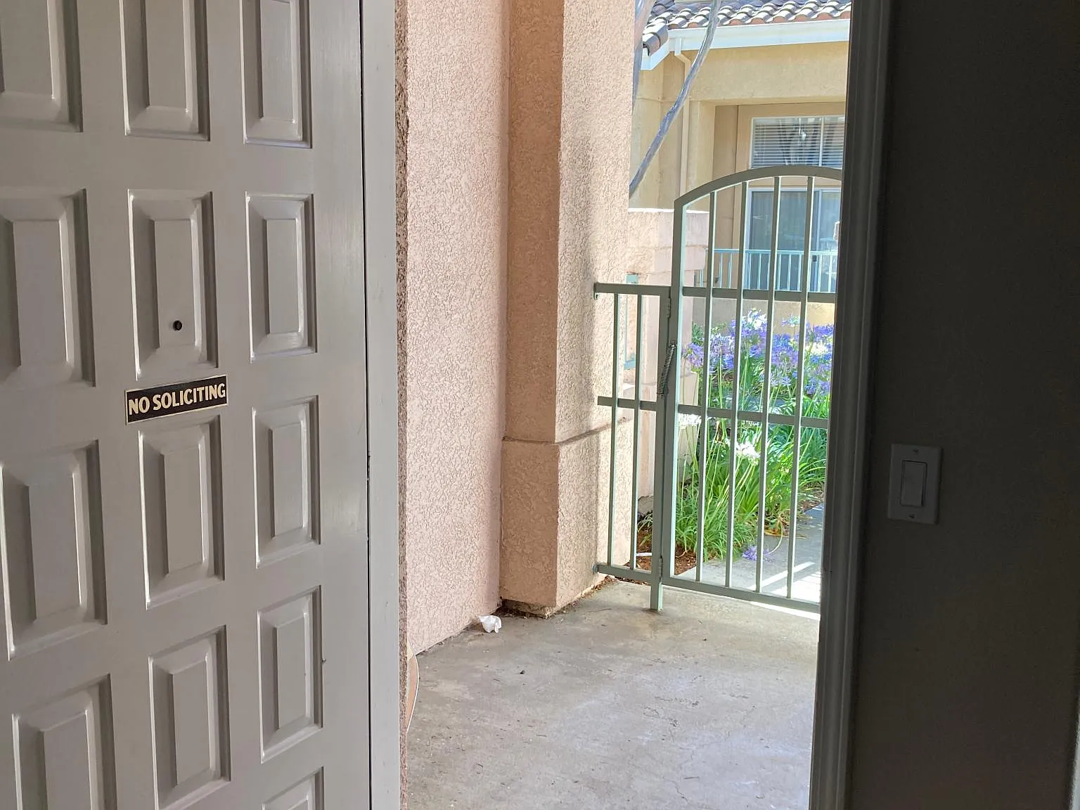 3 bed, 2.5 bath, 1700 sqft, $3,950 — Photo 3