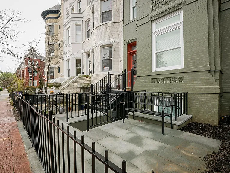 1804 S St NW #1 — Photo 32