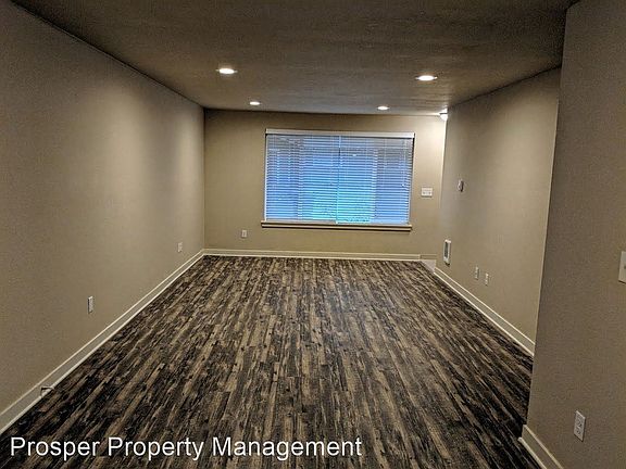 4th image of 7805 186th Street Ct E #B