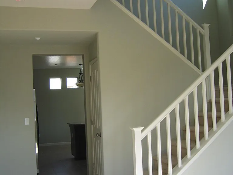 401 Toyon Ln — Photo 6