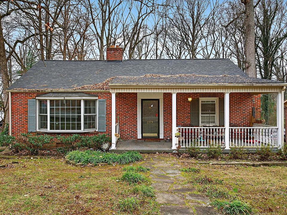 1st image of 209 Ben Lomond Dr