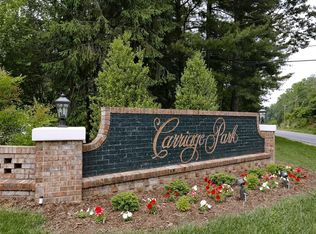 157 Deep Valley Ln, Hendersonville, NC 28791