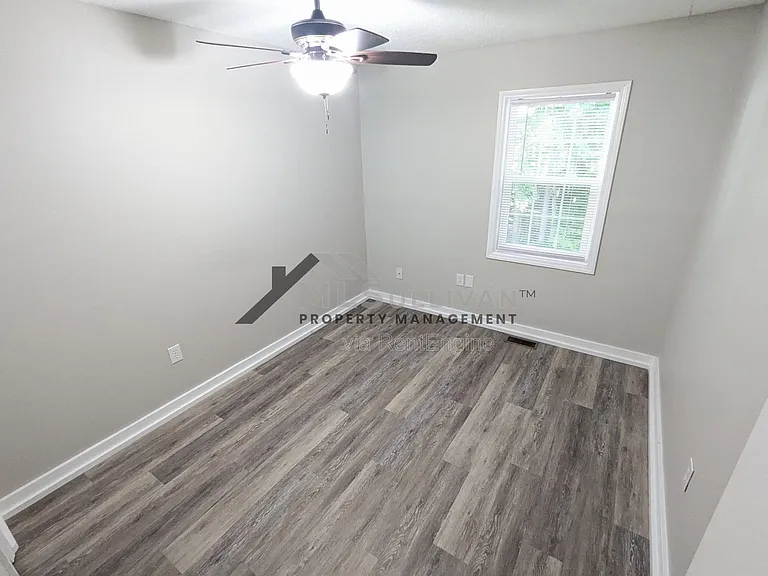 4 Willow Bridge Dr #1 — Photo 15