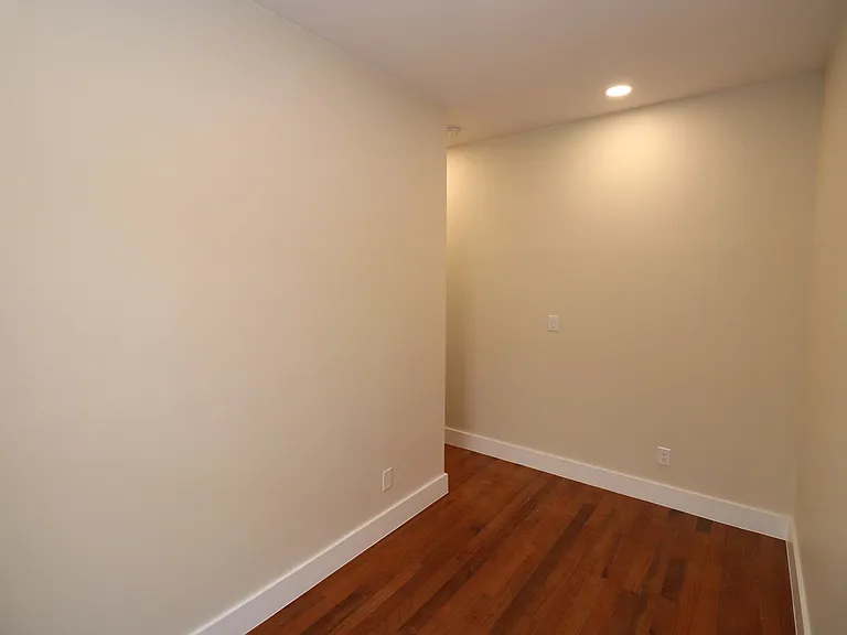 189 Norman Ave #15 — Photo 3