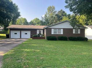 2027 E Cambridge St, Springfield, MO 65804
