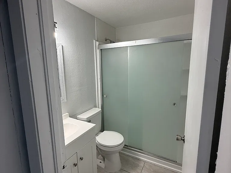 913 Tarpon Rd #420 — Photo 8