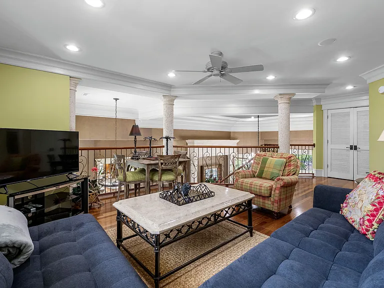 8747 Monaco Cir — Photo 13