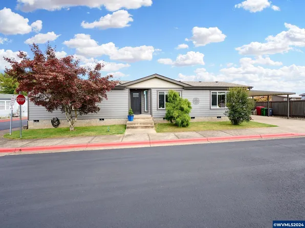 1015 Oak St Unit 81, Silverton, OR 97381