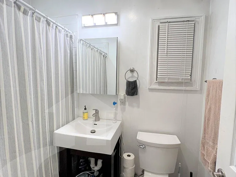 39 Cross St #1 — Photo 12