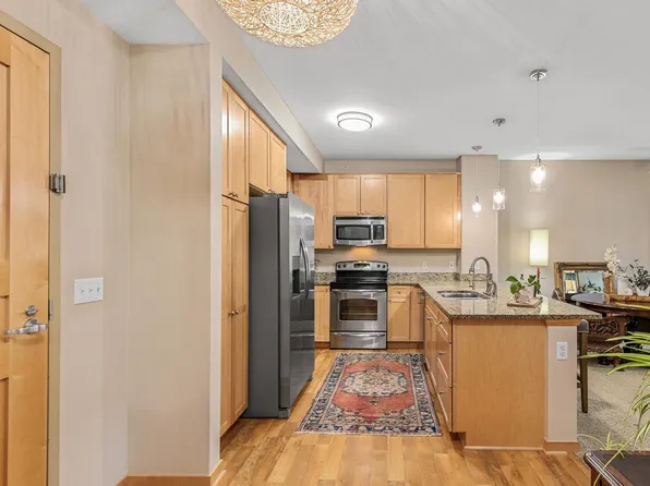 350 Main St N Unit 410, Stillwater, MN 55082