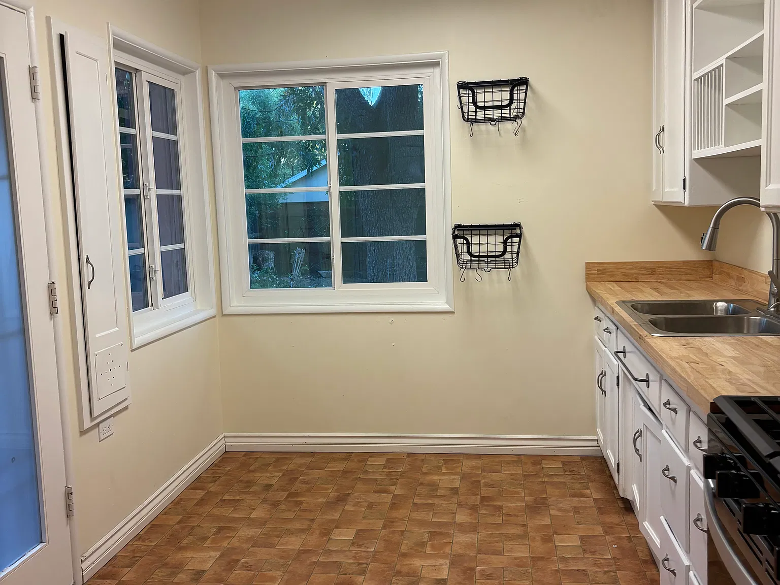 2 bed, 954 sqft, $2,995 — Photo 4