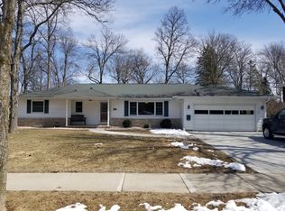 2104 S Gladys Ave, Appleton, WI 54915