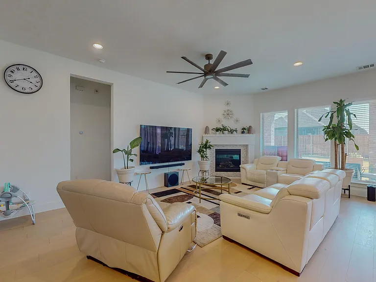 1303 Buttermere St — Photo 62