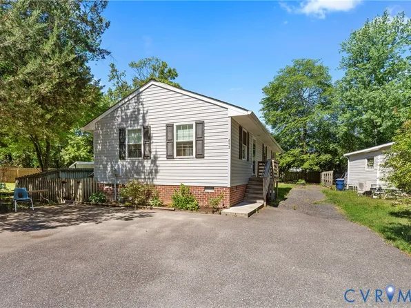 652 S Taylor St, Ashland, VA 23005