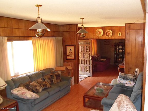 2nd image of 1390 W Kelly Dr