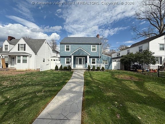 2nd image of 3910 Noyes Ave