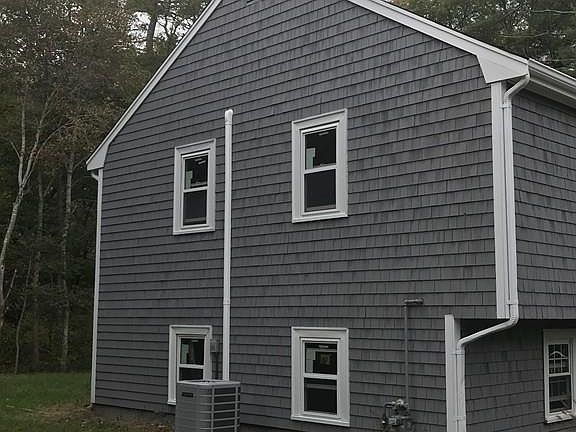 2nd image of 388 Summer St