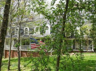 211 Grayson Rd, Signal Mountain, TN 37377