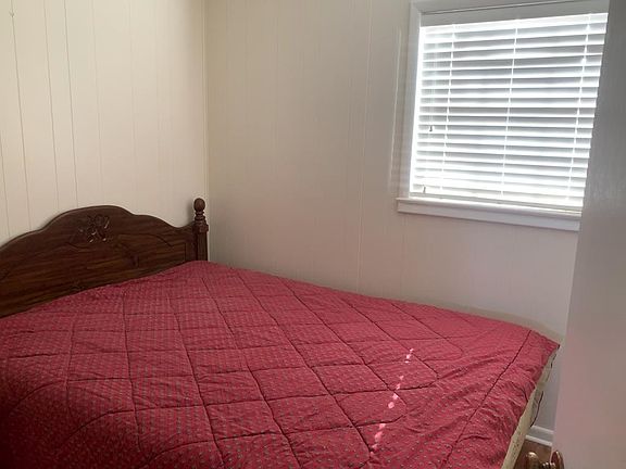4th image of 8101 Clearwater Dr