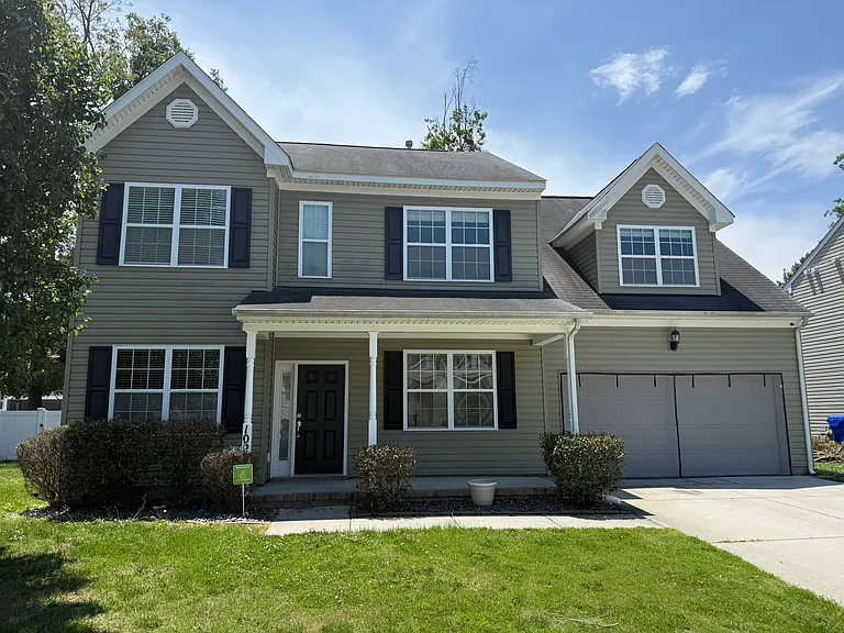 1022 Meadows Reach Cir — Photo 1