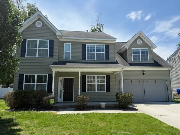 1022 Meadows Reach Cir, Suffolk, VA 23434