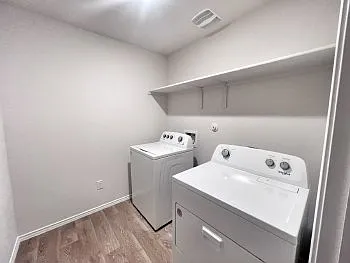 1644 Layne Loop — Photo 10