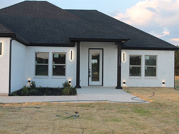 4th image of 113 Scenic Rd