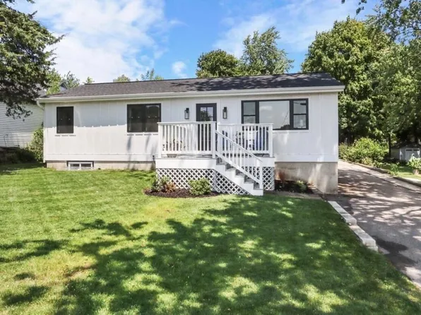190 Dewey AVENUE, Fontana, WI 53125
