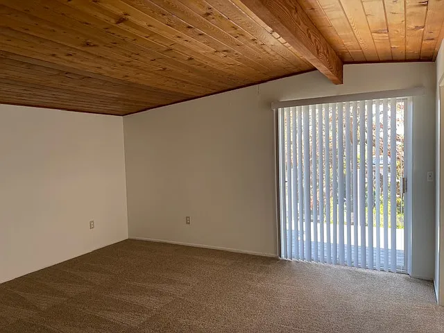 314 Encino Ln — Photo 9