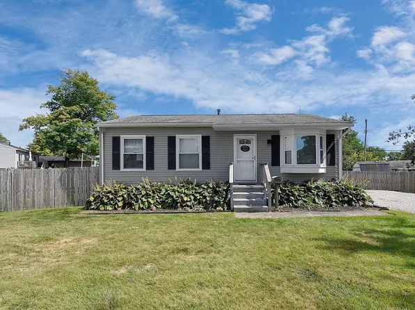 1997 Willowood Ct, Ontario, OH 44906