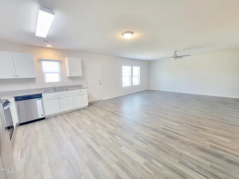 1315 Winter Sweet Ct — Photo 16