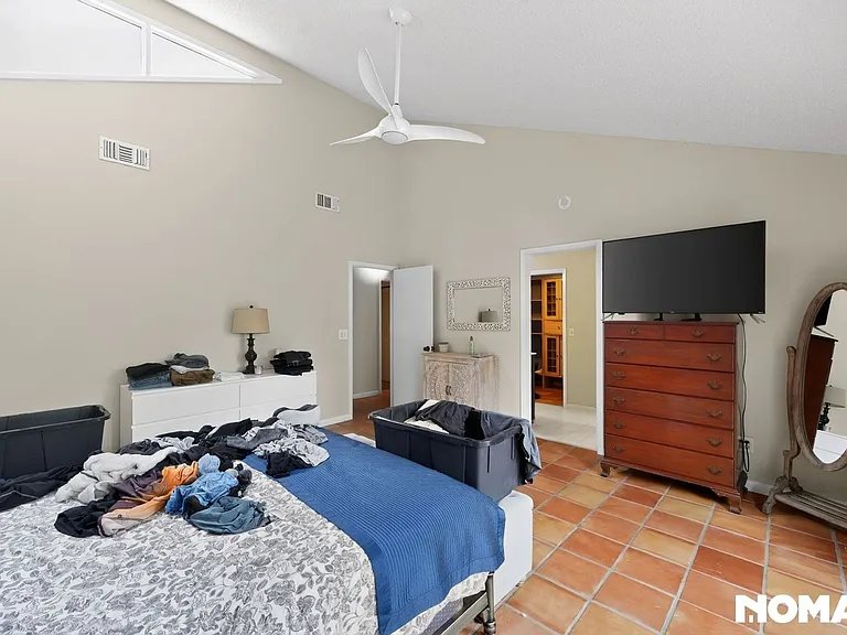 5314 Oak Bay Dr E — Photo 14