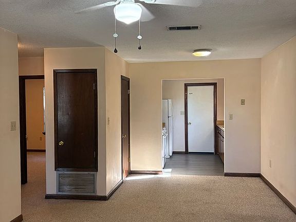 3rd image of 222 Reynolds Ave
