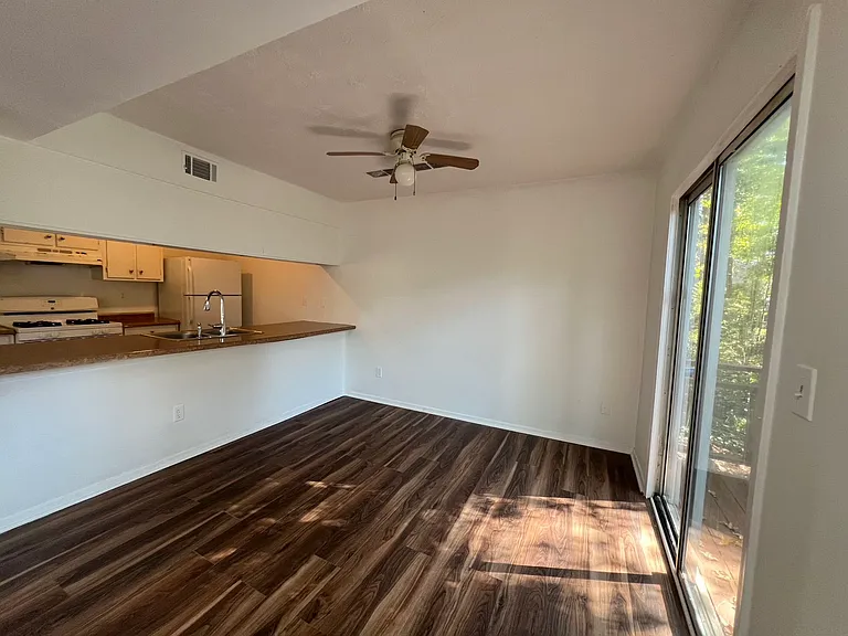 1309 Old Countryside Cir — Photo 10