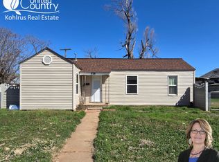 214 8th St, Alva, OK 73717