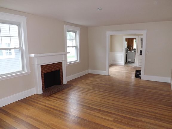 5th image of 169 White St #1